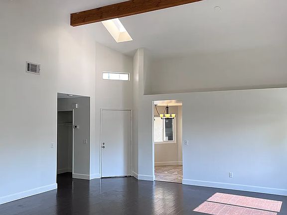 4th image of 25644 Huron St