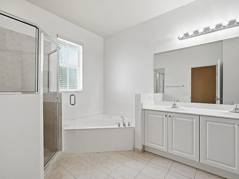 4501 Mimosa Ter — Photo 14