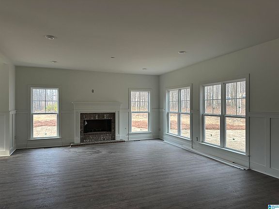 3rd image of 7883 Brae Village Dr