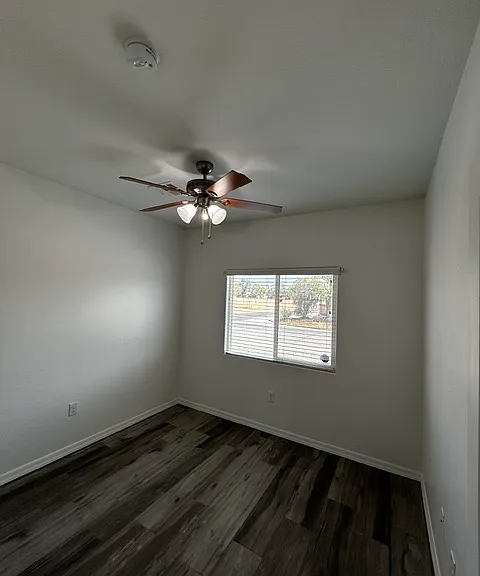 1298 E Avenida Fresca — Photo 5