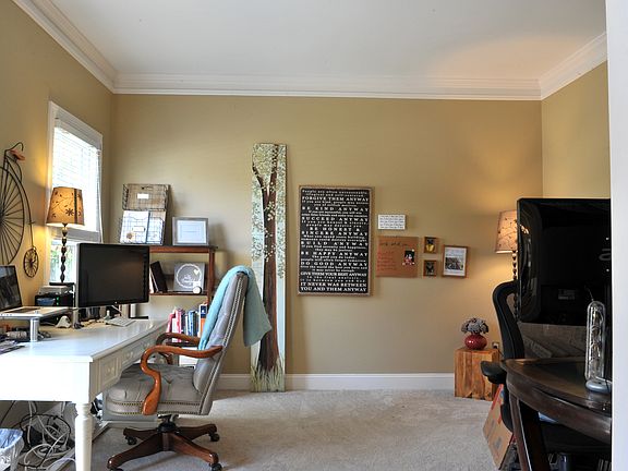 5th image of 916 Great Pine Ln