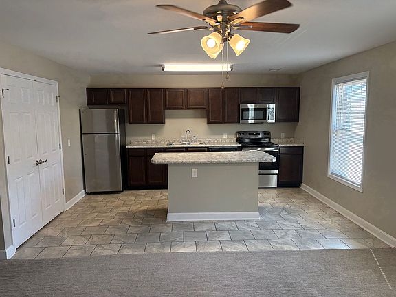 2nd image of 404 Southern Cross Dr #11