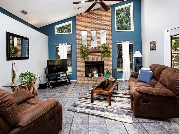 2nd image of 2609 Durant Oaks Dr