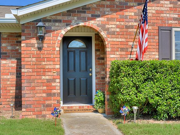 4th image of 3633 Spanish Trace Dr