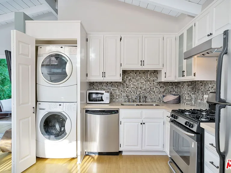 314 Palisades Ave — Photo 63