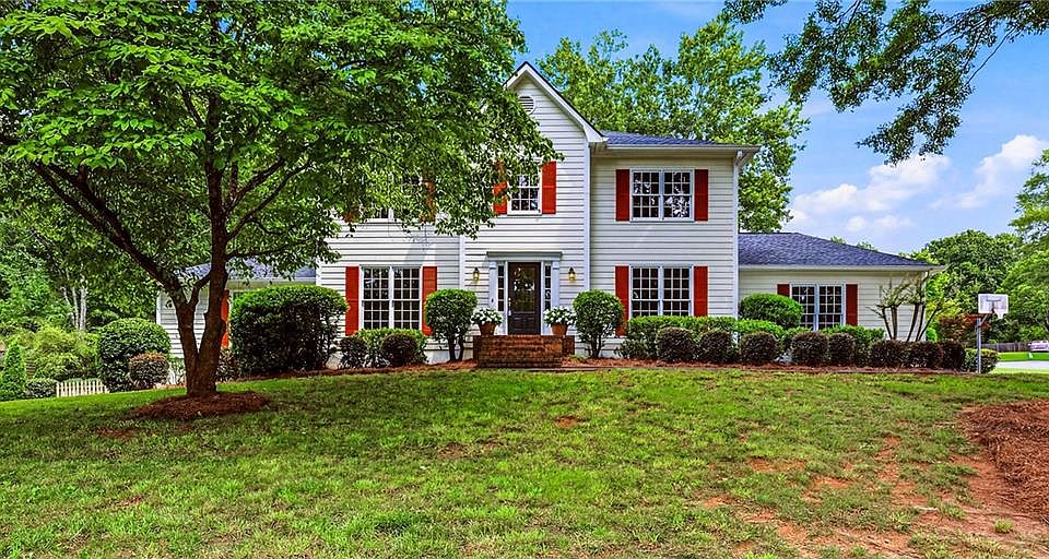 1st image of 2571 Meadowglen Trl
