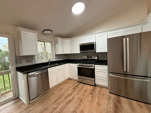 303 Chestnut St Photo 1