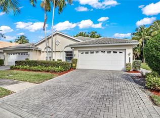 7722 Bay Lake Dr, Fort Myers, FL 33907