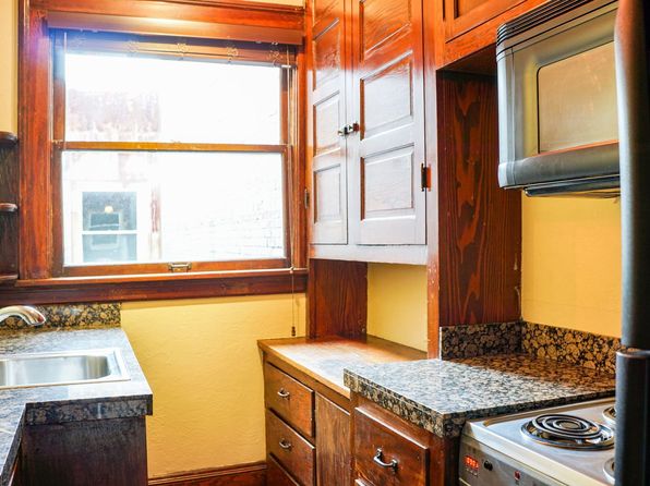 3958 N Mississippi Ave #4