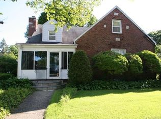 43 Sachem St, Milford, CT 06461