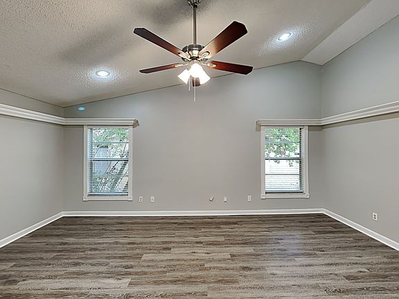 5th image of 12902 Leadwood Dr