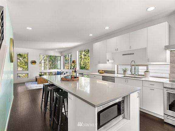 4th image of 5043 37th Ave S Unit A