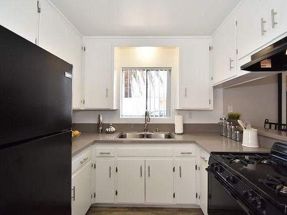 2nd image of 4300 Echo Ct #00A