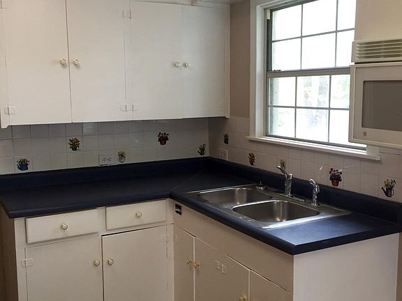 2nd image of 109 Glenn Ave