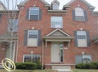 6256 Cheshire Park Dr, Clarkston, MI 48346