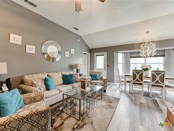 2nd image of 3304 Southhill Dr