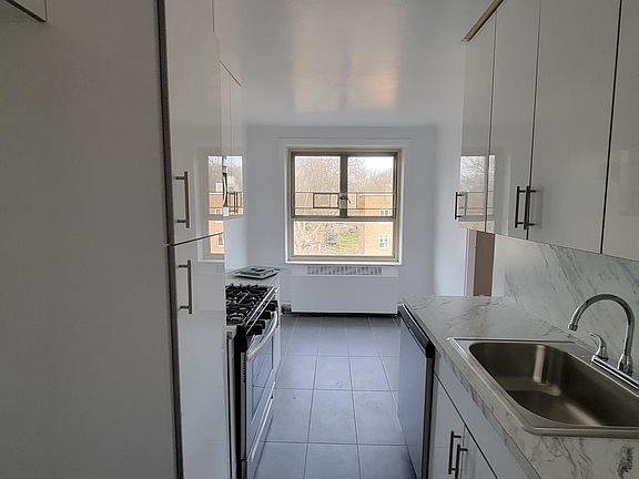 3rd image of 6740 193rd Ln #3AA