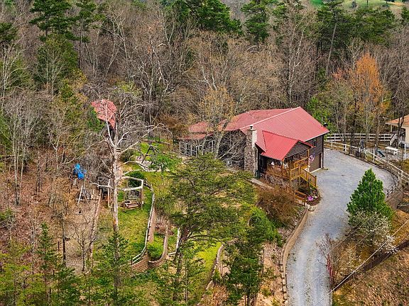 2nd image of 831 Lloyd Huskey Rd