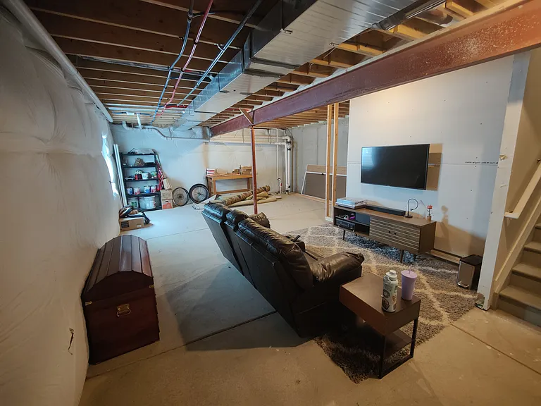 201 W Jamison Ct — Photo 34