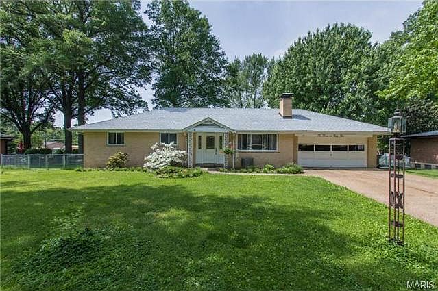 1st image of 10052 Carolynne Dr