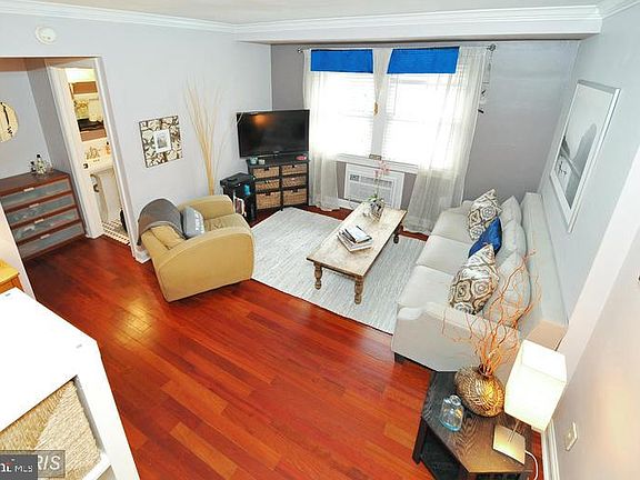 2nd image of 906 S Washington St APT 108