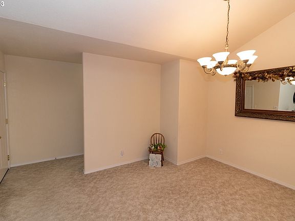5th image of 43 Spyglass Ln