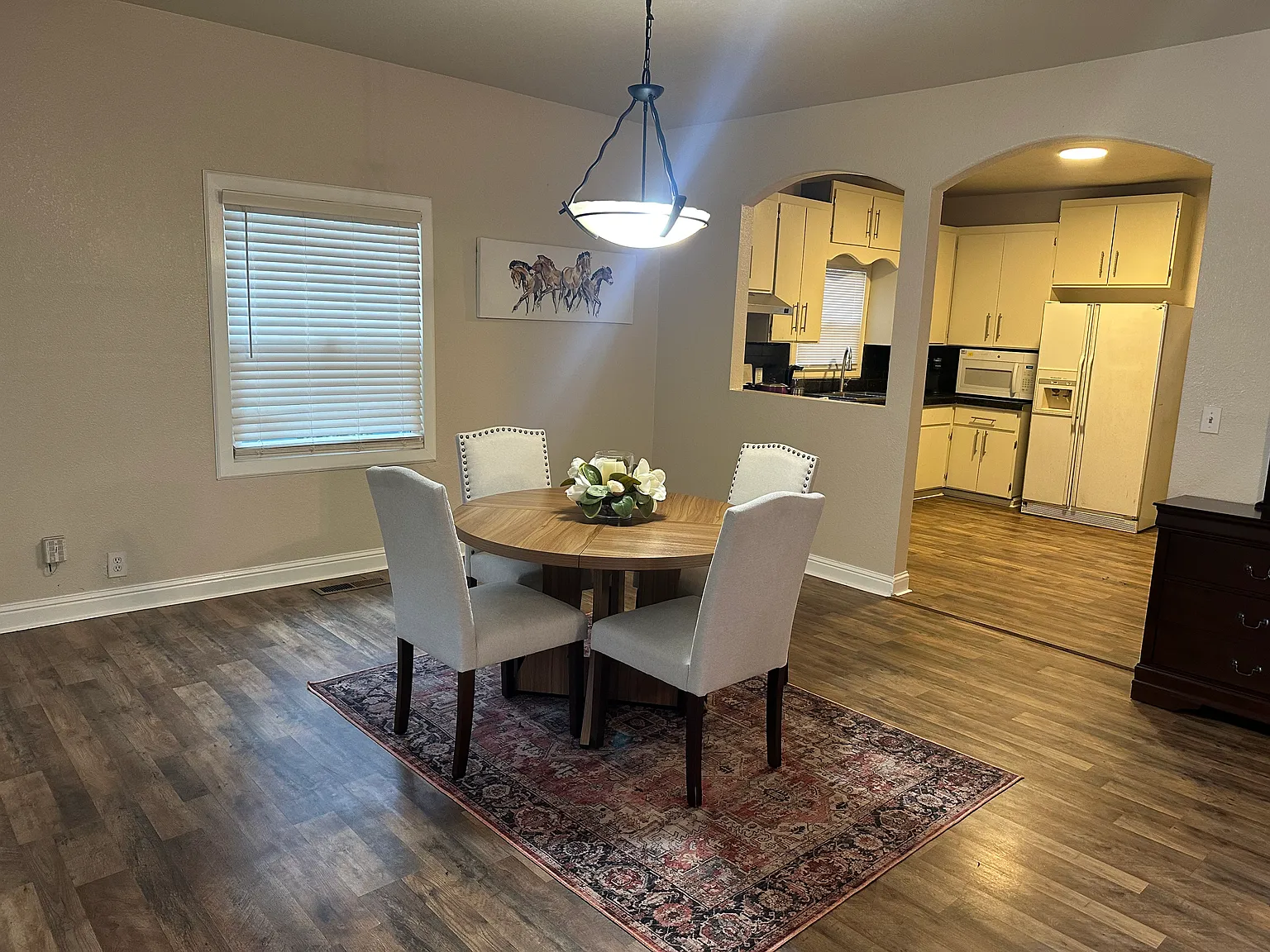 4 bed, 1728 sqft, $2,500 — Photo 4