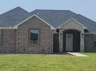 602 NW Creekside Dr, Cache, OK 73527