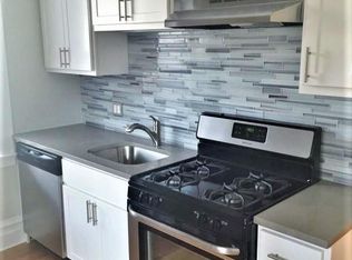 859 W Wellington Ave #2E, Chicago, IL 60657