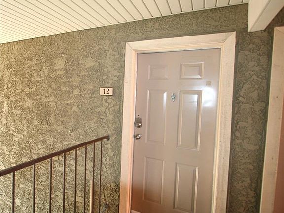 3rd image of 4390 Sandy River Dr Unit 12