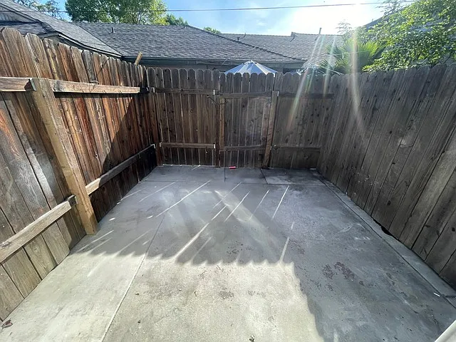 1161 W D St #B — Photo 14