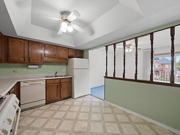 5th image of 8716 Mobile Ave #2d