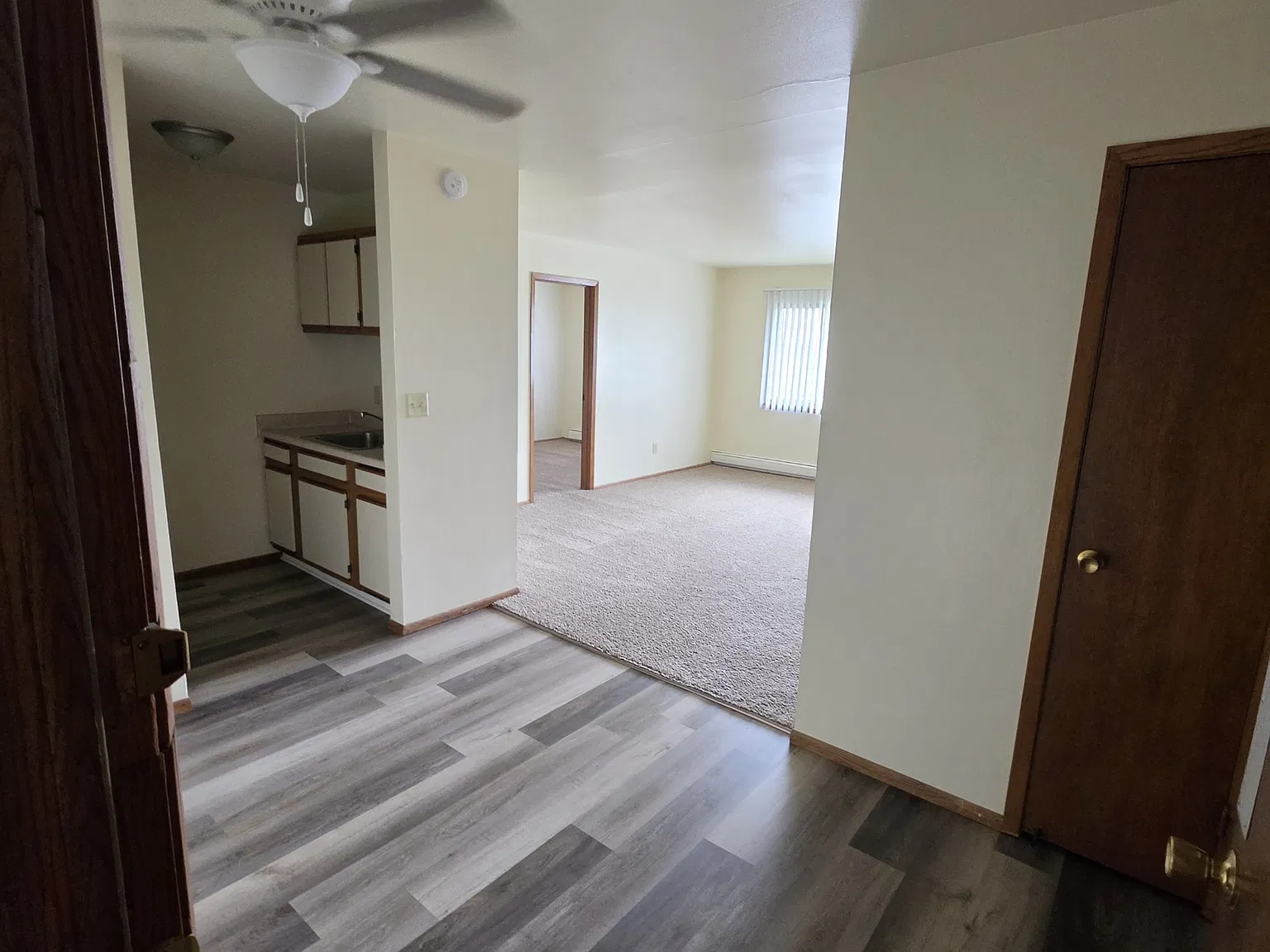 100 W Grove Street - 14 — Photo 3