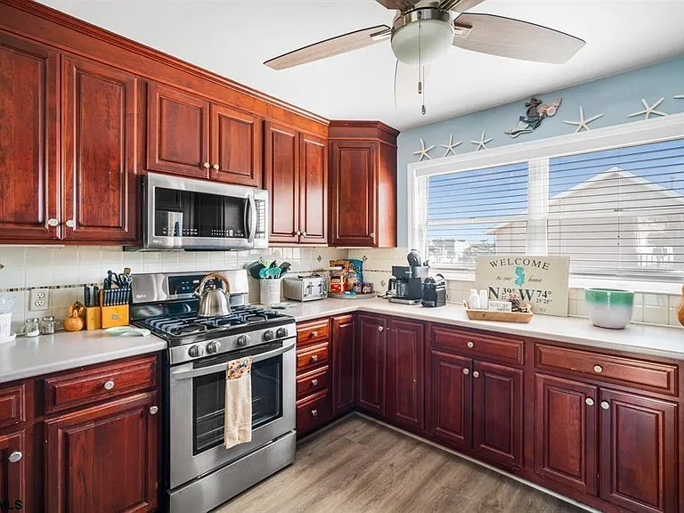 513 Barrett Ave #A — Photo 8