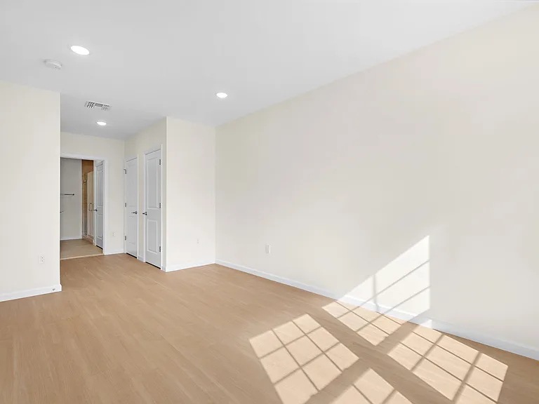 Cannon House — Photo 16