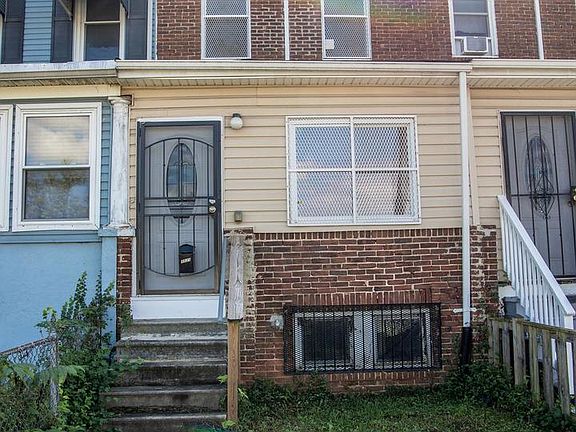 3rd image of 3035 W Belvedere Ave