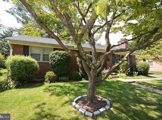305 Ayr St NW, Leesburg, VA 20176
