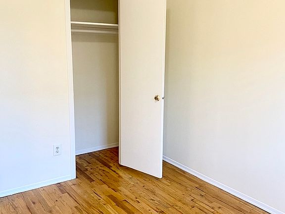 4th image of 32-52 38th St #1R