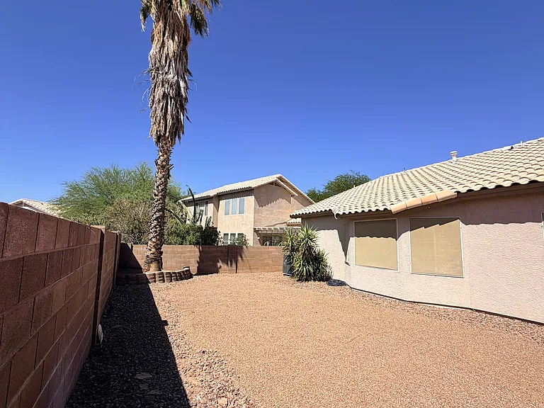 9005 N Lawndale Dr — Photo 52