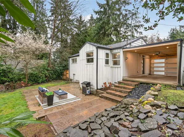 14551 Ashworth Avenue N, Shoreline, WA 98133