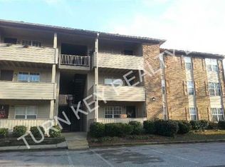 1108 Chapel Creek Dr, Birmingham, AL 35226