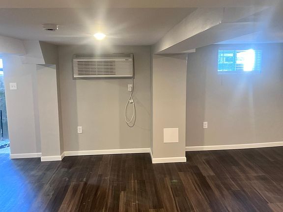 2nd image of 330 Helen St #10
