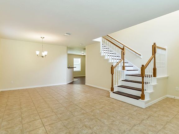 2nd image of 3781 Lovers Ln