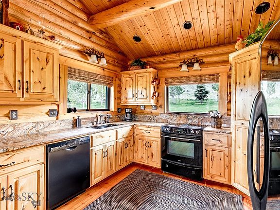 12th image of this home