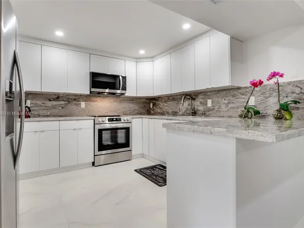 6211 SW 116th Pl APT E, Miami, FL 33173