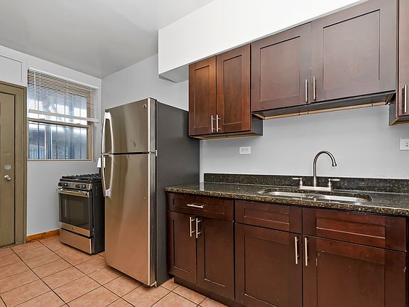 3rd image of 6349 S Kedzie Ave #3AE