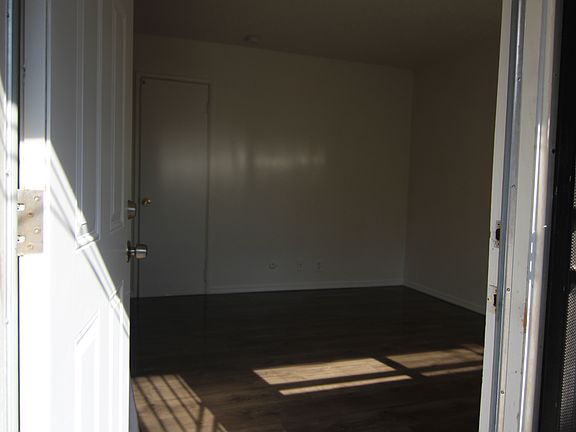 4th image of 431 S Woodrow Ave
