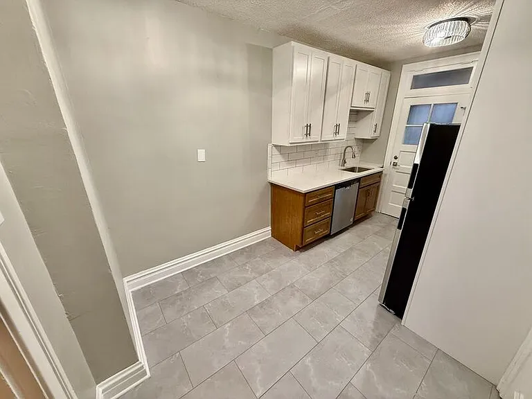 1240-72 Hawthorne Pl #1256-C — Photo 6