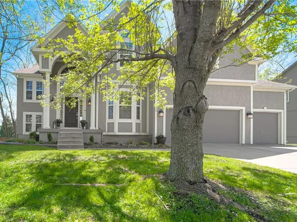 105 E 125th Ter, Kansas City, MO 64145