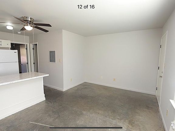 4th image of 3090 Woods Pl #A
